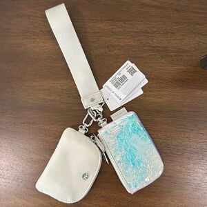 NWT Lululemon dual pouch wristlet *irridescent/bone